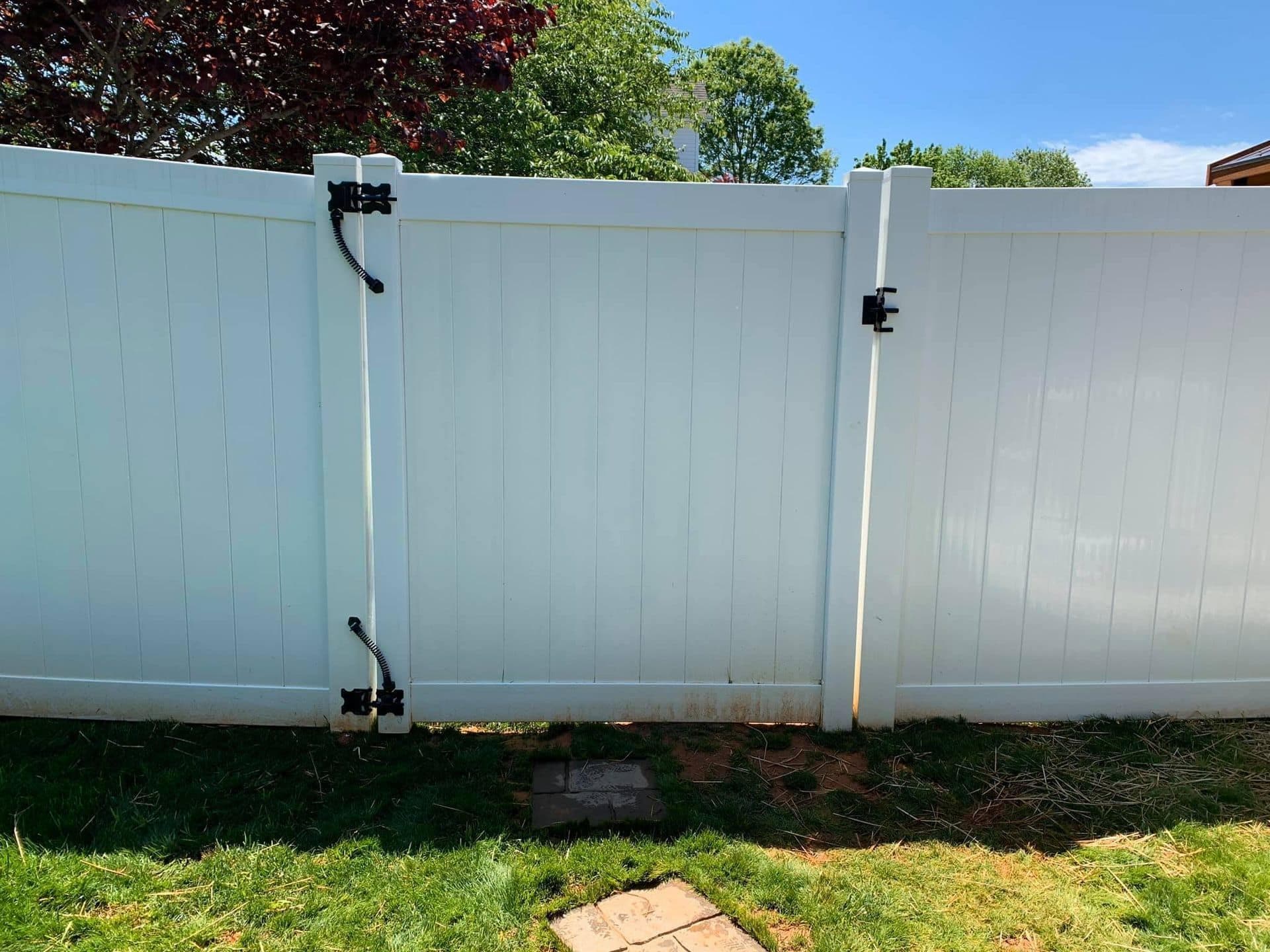 Privacy vinyl fence installation by Advanced Custom Fence in Charlotte, NC, project view 5
